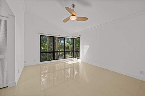 116 Waterview Drive #1160, Palm Beach Gardens FL - photo 7 of 35