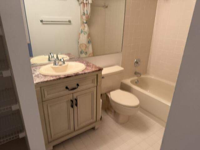2 bedroom Condominium at 9770 Nickels Boulevard #404, Carriage Gate Condo, Boynton Beach — photo 4