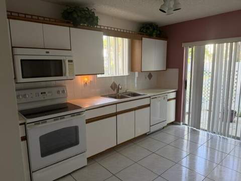 9770 Nickels Boulevard #404, Boynton Beach FL - photo 6 of 15
