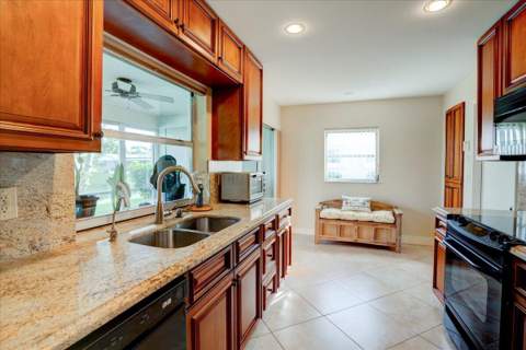 14315 Amapola Drive, Delray Beach FL - photo 18 of 52