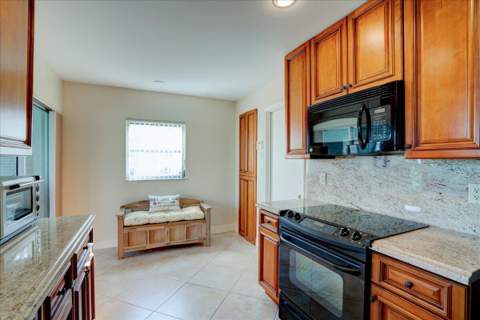 14315 Amapola Drive, Delray Beach FL - photo 19 of 52