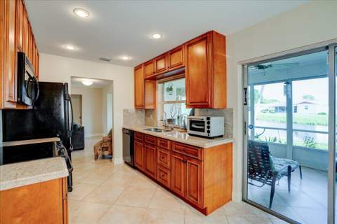 14315 Amapola Drive, Delray Beach FL - photo 21 of 52
