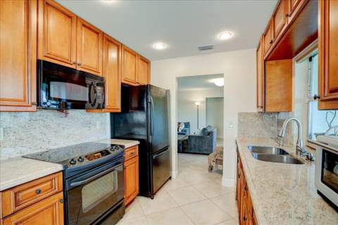 14315 Amapola Drive, Delray Beach FL - photo 24 of 52