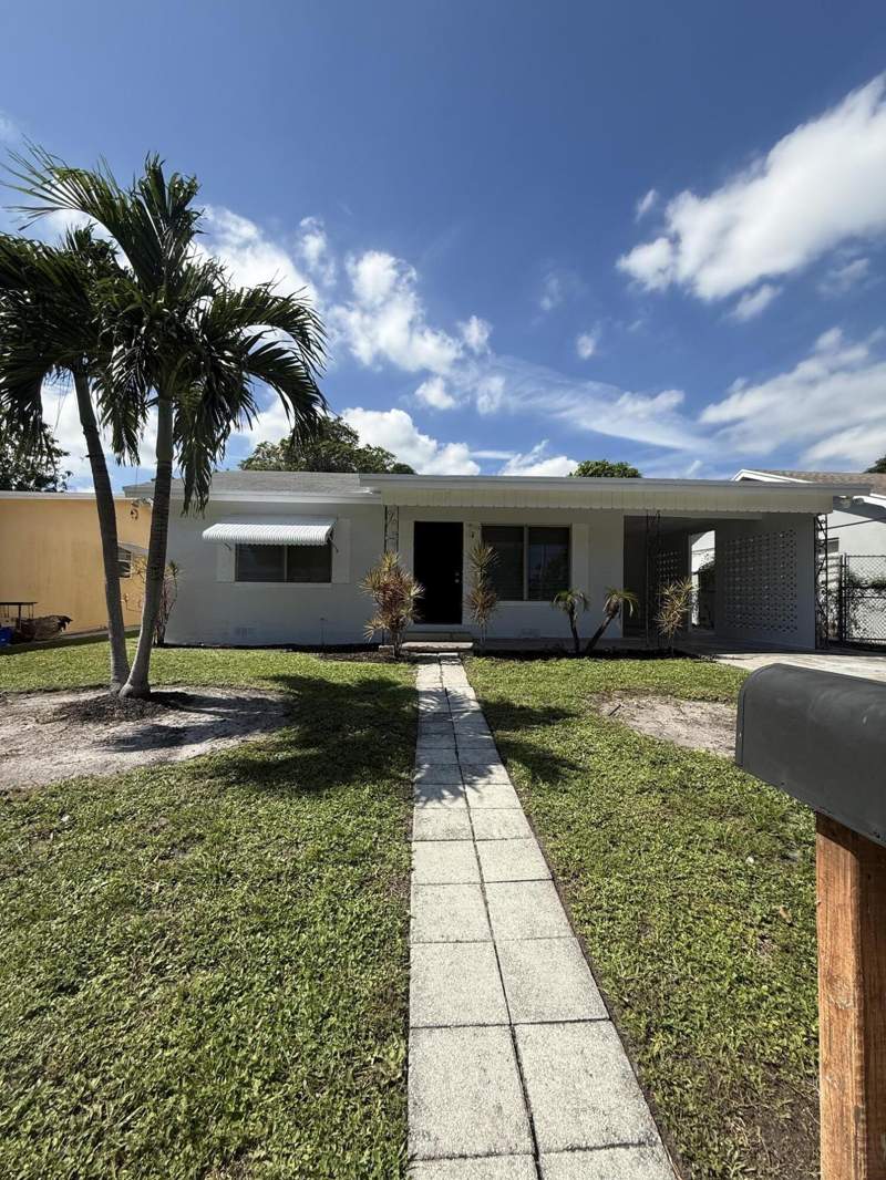 3 bedroom Single Family Residence at 817 S B Street, Lake Worth Town Of, Lake Worth Beach — photo 3