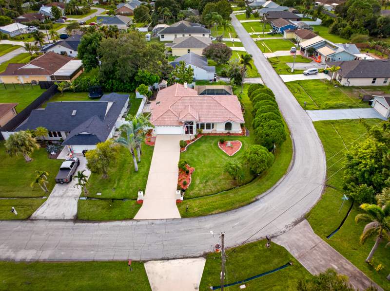 3 bedroom Single Family Residence at 2202 SE Leithgow Street, Port St Lucie Section 30, Port St. Lucie — photo 5