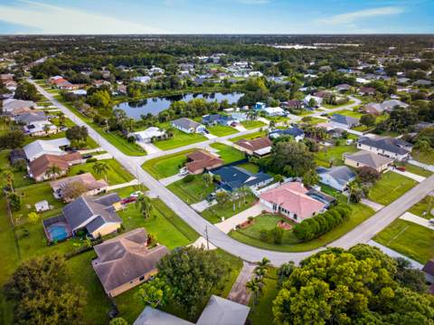 2202 SE Leithgow Street, Port St. Lucie FL - photo 9 of 49