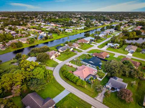 2202 SE Leithgow Street, Port St. Lucie FL - photo 10 of 49