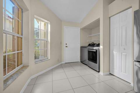 6089 Heliconia Road, Delray Beach FL - photo 7 of 33
