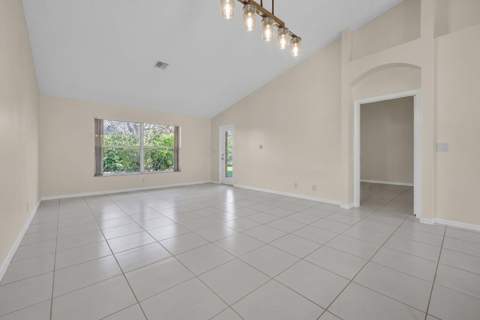 6089 Heliconia Road, Delray Beach FL - photo 10 of 33