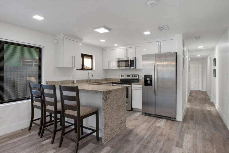 4 bedroom Single Family Residence at 836 SW 13th Court, Lafayette Homesites, Pompano Beach — photo 4