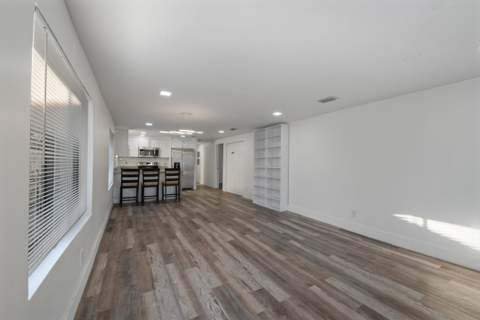 836 SW 13th Court, Pompano Beach FL - photo 9 of 37