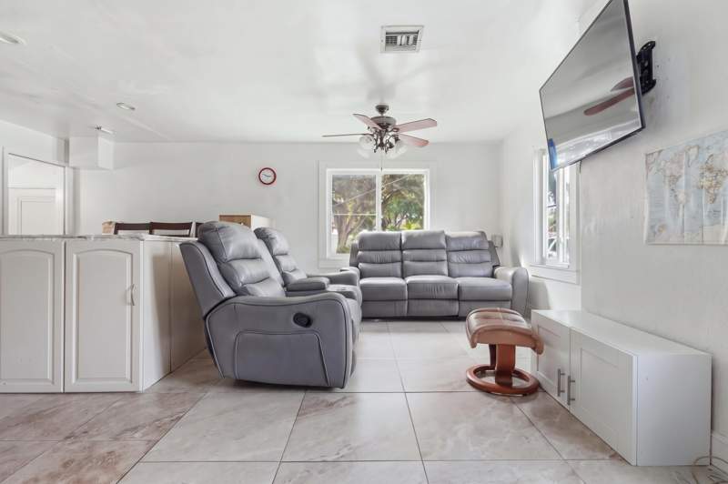 3 bedroom Single Family Residence at 1023 N 25th Avenue, Hollywood Terrace, Hollywood — photo 3