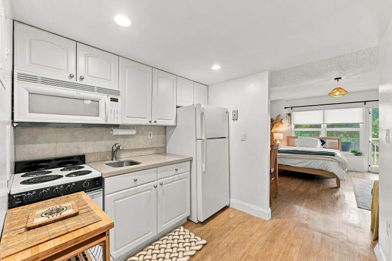 0 bedroom Condominium at 3000 E Sunrise Boulevard #2H, Carlton Tower Condo, Fort Lauderdale — photo 2
