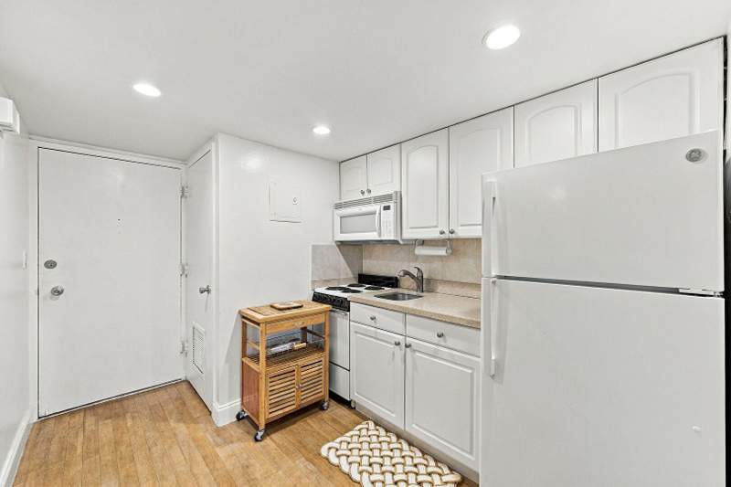 0 bedroom Condominium at 3000 E Sunrise Boulevard #2H, Carlton Tower Condo, Fort Lauderdale — photo 4