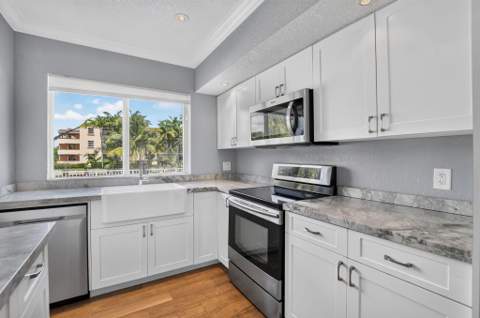 2107 NE 44th Street, Lighthouse Point FL - photo 11 of 38
