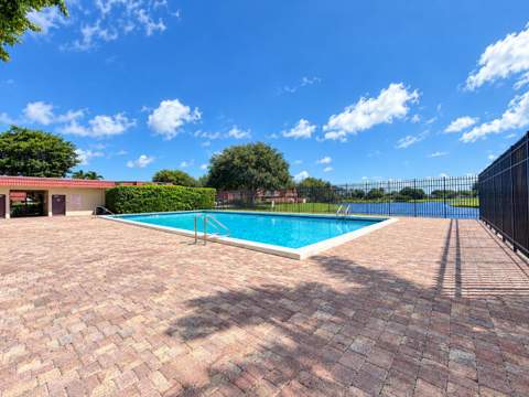 3838 Victoria Drive, West Palm Beach FL - photo 7 of 22