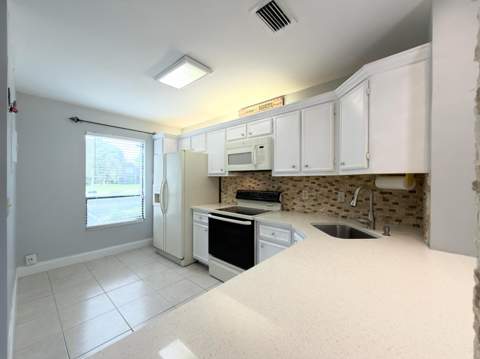 5508 Cannon Way #C, West Palm Beach FL - photo 12 of 27