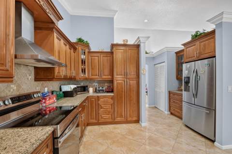 8895 Palomino Drive, Lake Worth FL - photo 22 of 75