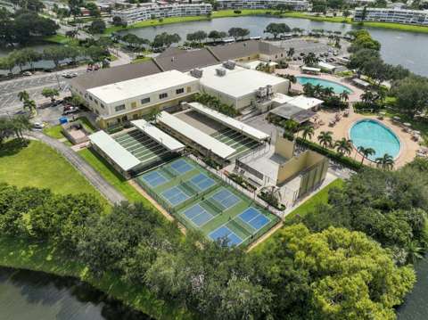 80 Norwich D, starter home for sale in West Palm Beach