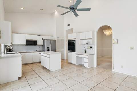 1240 NW 100th Way, Plantation FL - photo 16 of 53