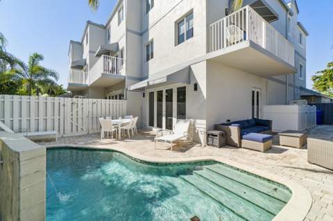 4218 Sea Grape Drive, Lauderdale-By-The-Sea FL - photo 9 of 41
