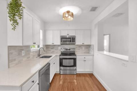 731 NE 49th Street, Oakland Park FL - photo 8 of 35
