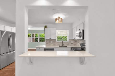 731 NE 49th Street, Oakland Park FL - photo 6 of 35