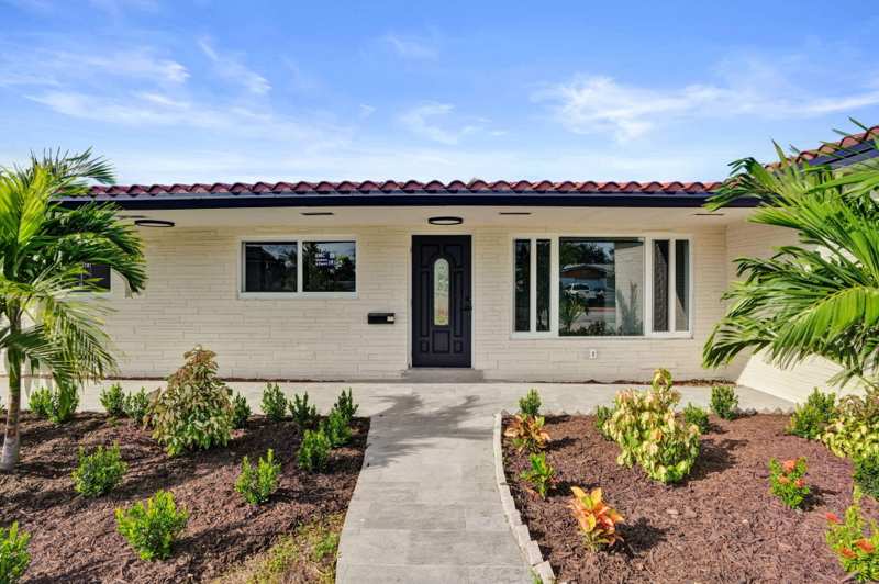 4 bedroom Single Family Residence at 8351 NW 19th Street, Pasadena Lakes, Pembroke Pines — photo 1