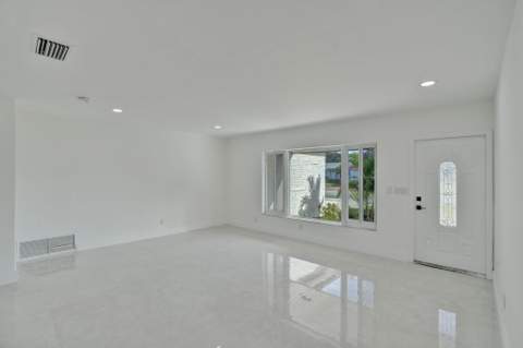 8351 NW 19th Street, Pembroke Pines FL - photo 7 of 52