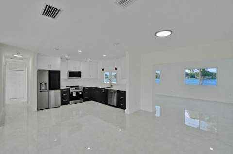 8351 NW 19th Street, Pembroke Pines FL - photo 9 of 52
