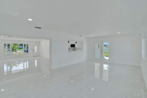 8351 NW 19th Street, Pembroke Pines FL - photo 13 of 52