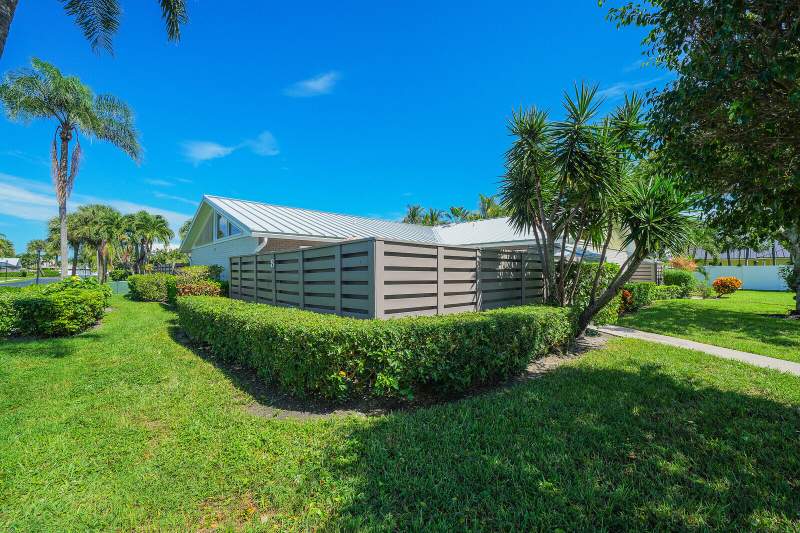 2 bedroom Condominium at 1801 S US Highway 1 #8C, Oceanside Terrace Condo, Jupiter — photo 2