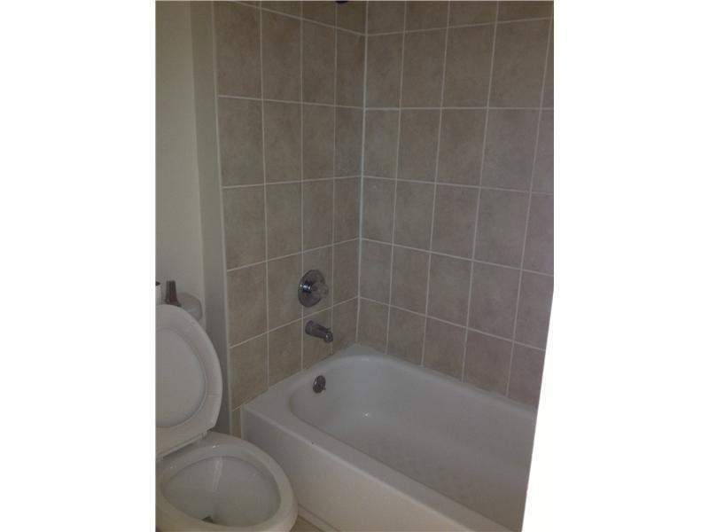 3 bedroom Single Family Residence at 1307 E Glen Oak Road, North Lauderdale Division, North Lauderdale — photo 3