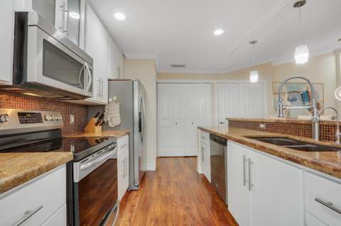 8701 Chapman Oak Court, Palm Beach Gardens FL - photo 14 of 31