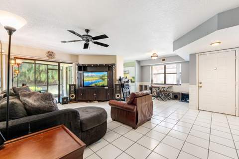 2508 Aspen Way, Boynton Beach FL - photo 12 of 24