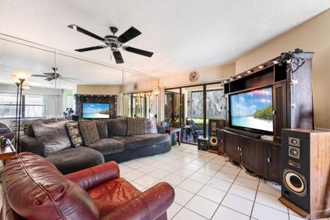 2508 Aspen Way, Boynton Beach FL - photo 10 of 24