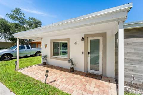 161 NE 15th Terrace, Boca Raton FL - photo 6 of 38