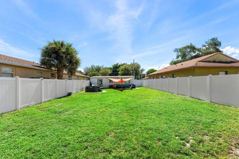 161 NE 15th Terrace, Boca Raton FL - photo 24 of 38