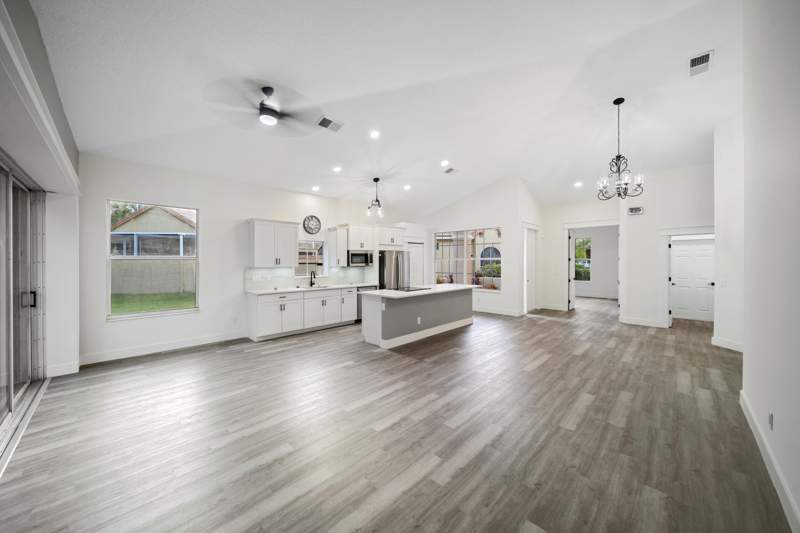 3 bedroom Single Family Residence at 576 SW Saint Kitts Cove, 1st Replat Lake Charles, Port St. Lucie — photo 4