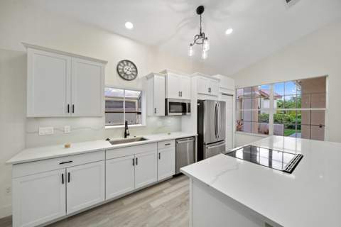 576 SW Saint Kitts Cove, Port St. Lucie FL - photo 7 of 29
