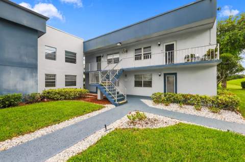 74 Normandy B, Delray Beach FL - photo 21 of 28
