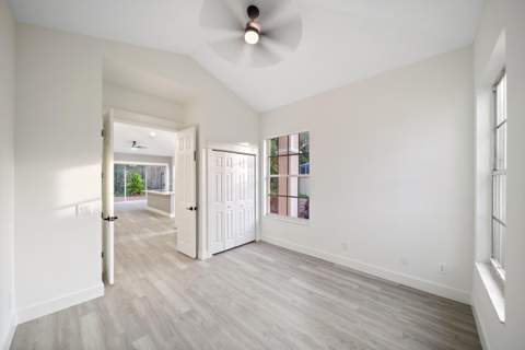 576 SW Saint Kitts Cove, Port St. Lucie FL - photo 11 of 29