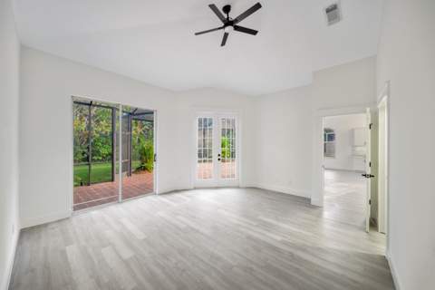576 SW Saint Kitts Cove, Port St. Lucie FL - photo 12 of 29