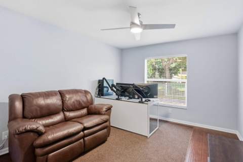375 Berenger Walk, Royal Palm Beach FL - photo 13 of 32