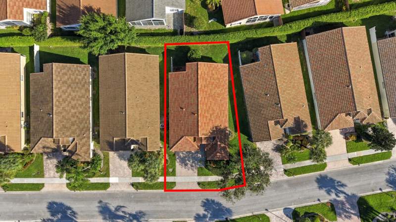3 bedroom Single Family Residence at 6563 Kings Creek Terrace, Lakeridge Greens At Pipers Glen, Boynton Beach — photo 5