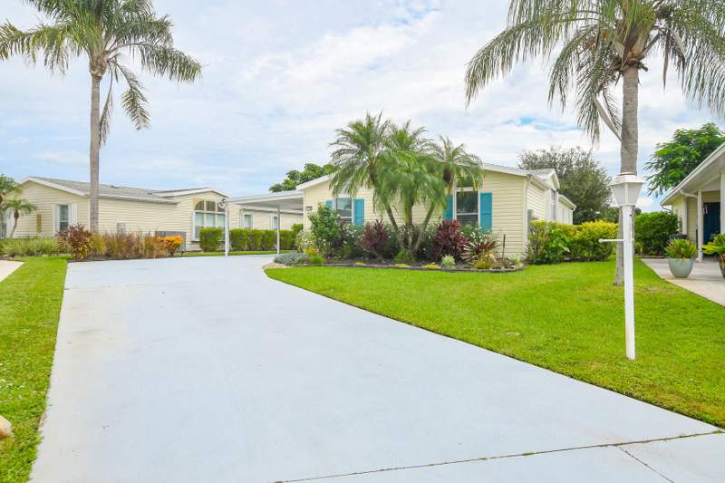3 bedroom Manufactured Home at 3128 Palm Warbler Court, Eagle'S Retreat At Savanna Club Phase 2, Port St. Lucie — photo 2