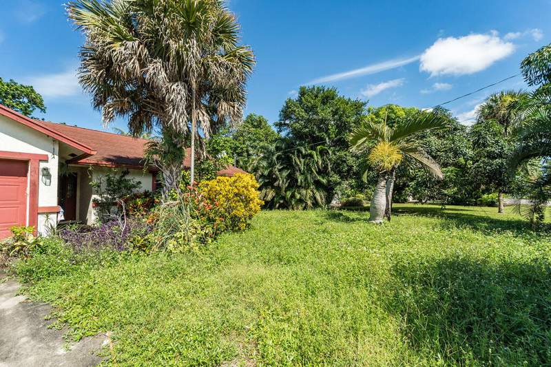 3 bedroom Single Family Residence at 7625 Canal Drive, Palm Beach Farms Co 3, Lake Worth — photo 2