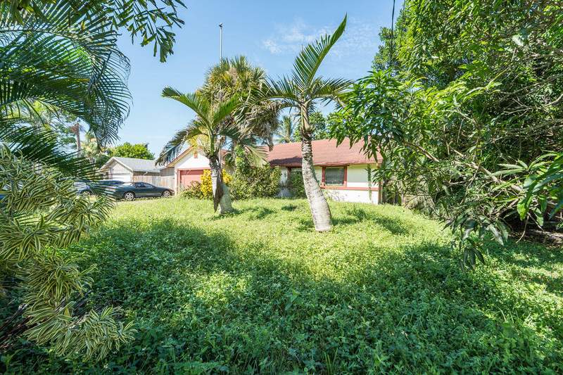 3 bedroom Single Family Residence at 7625 Canal Drive, Palm Beach Farms Co 3, Lake Worth — photo 3
