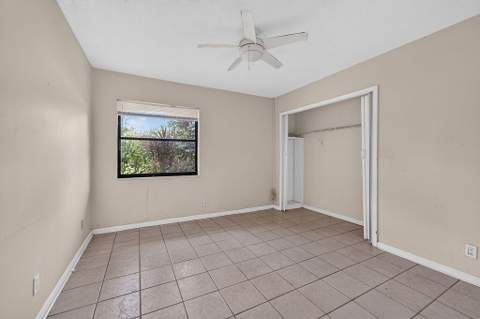 7625 Canal Drive, Lake Worth FL - photo 8 of 32