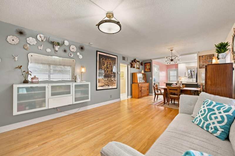 2 bedroom Condominium at 1125 NW 30th Court #9, Wilton Terrace Condo, Wilton Manors — photo 1